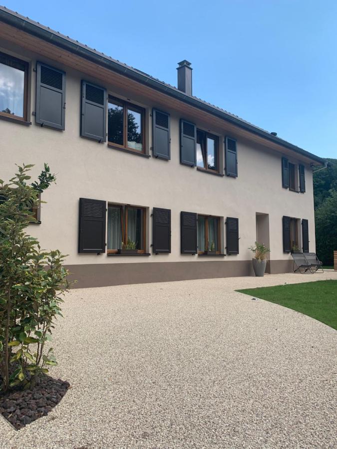 Les Hirondelles Apartment